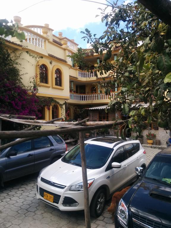 Hostal Curinan Otavalo Exteriör bild