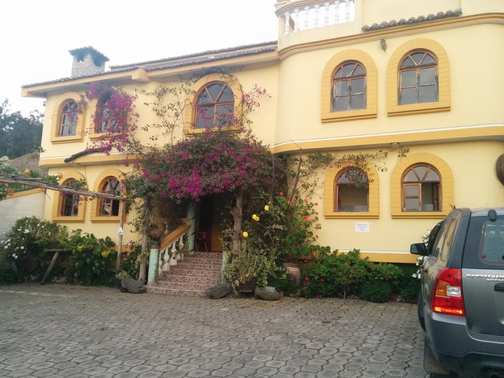 Hostal Curinan Otavalo Exteriör bild