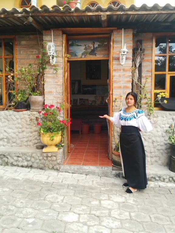 Hostal Curinan Otavalo Exteriör bild