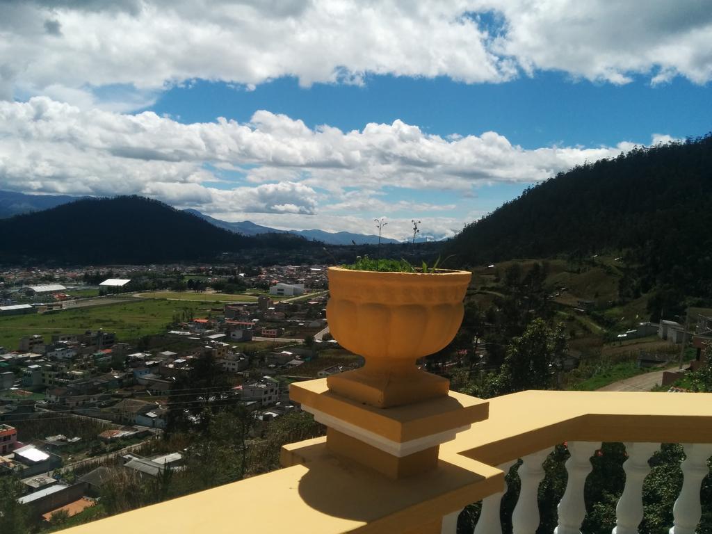 Hostal Curinan Otavalo Exteriör bild