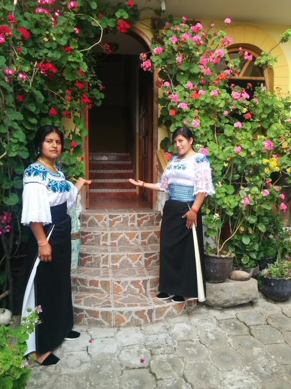Hostal Curinan Otavalo Exteriör bild