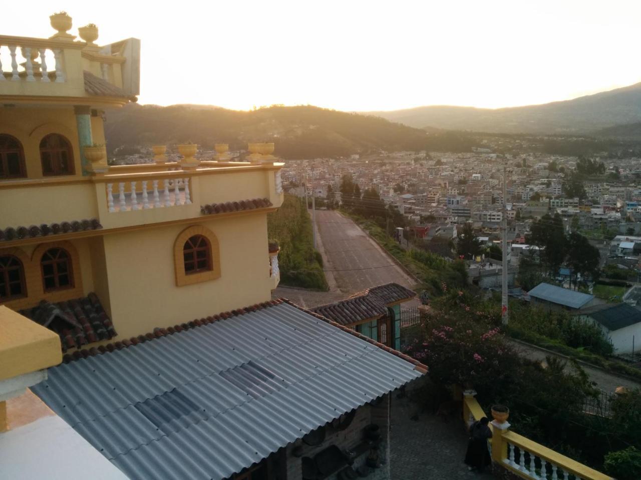 Hostal Curinan Otavalo Exteriör bild